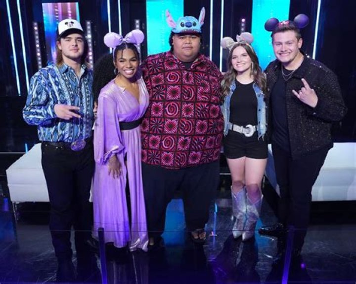 Did dillon make it on american idol?