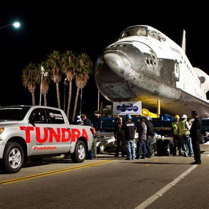 Did tundra really pull shuttle?
