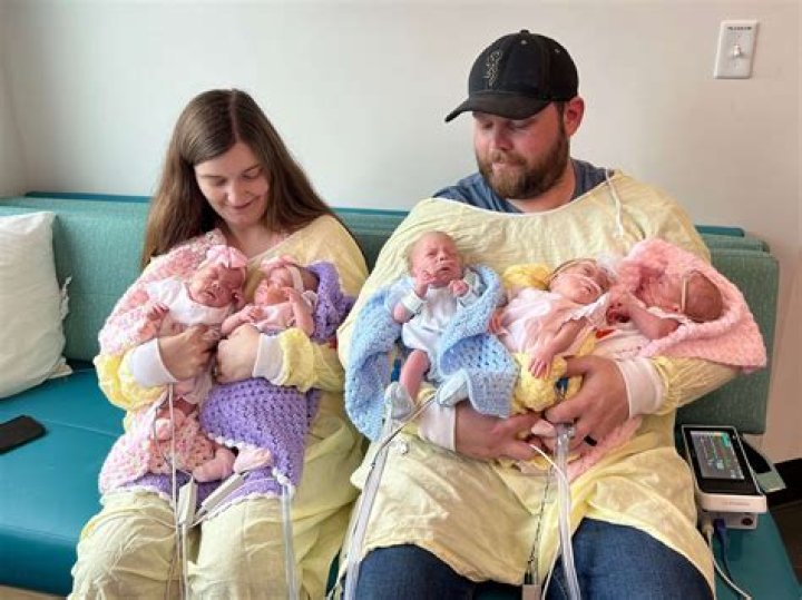 Do babies have a dominant hand?