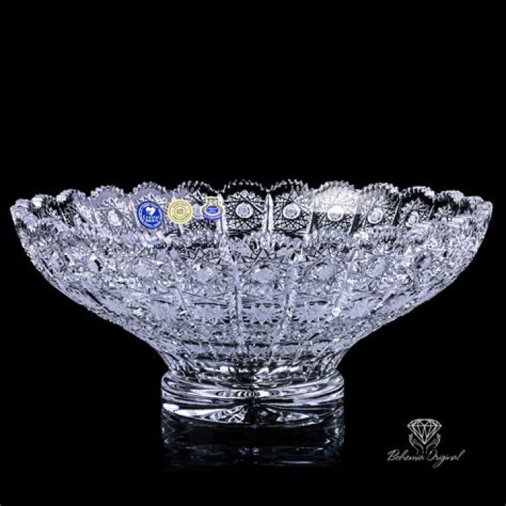 Does bohemia crystal contain lead?