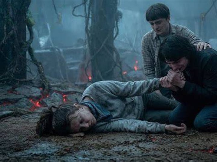 Does eleven's mom die?