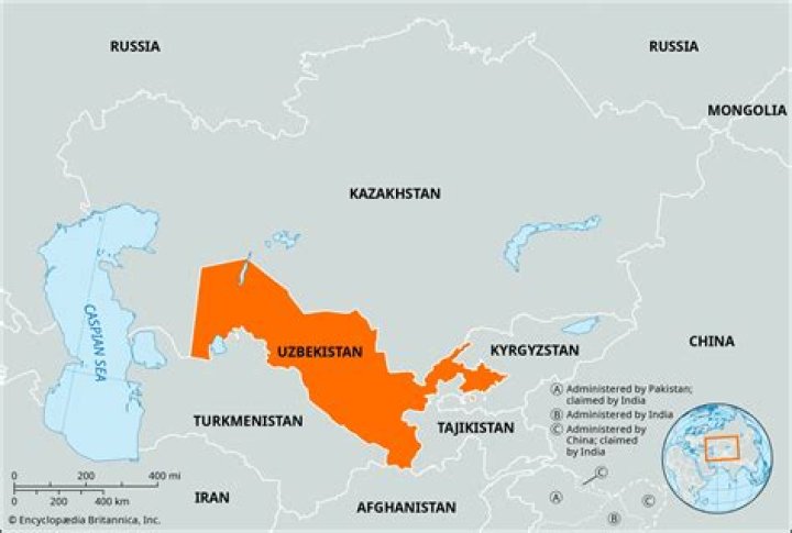 Does uzbekistan border china?