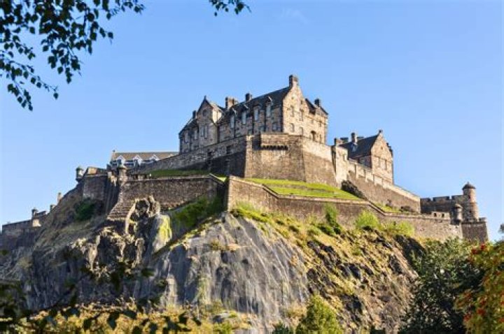 How old is edinburgh castle?