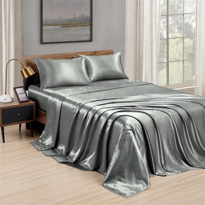 Is satin duvets good?