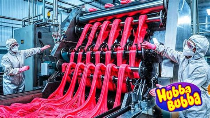 What hubba bubba made of?