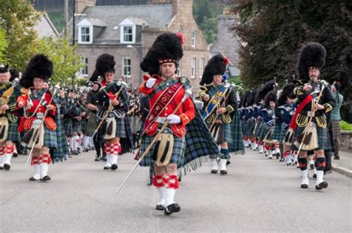 What is schottische dance?