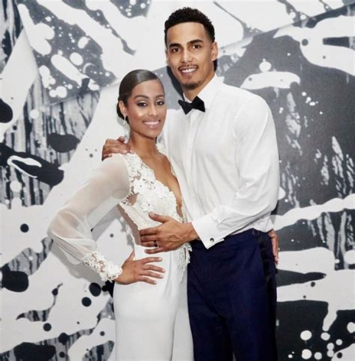 When did skylar diggins get married?