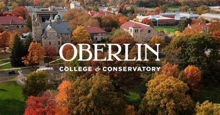 Where is oberlin college located?