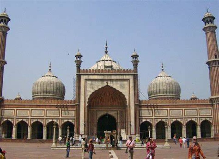 Why was jama masjid built?