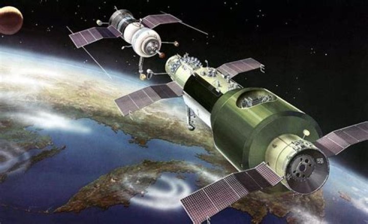 Why was the salyut 1 built?